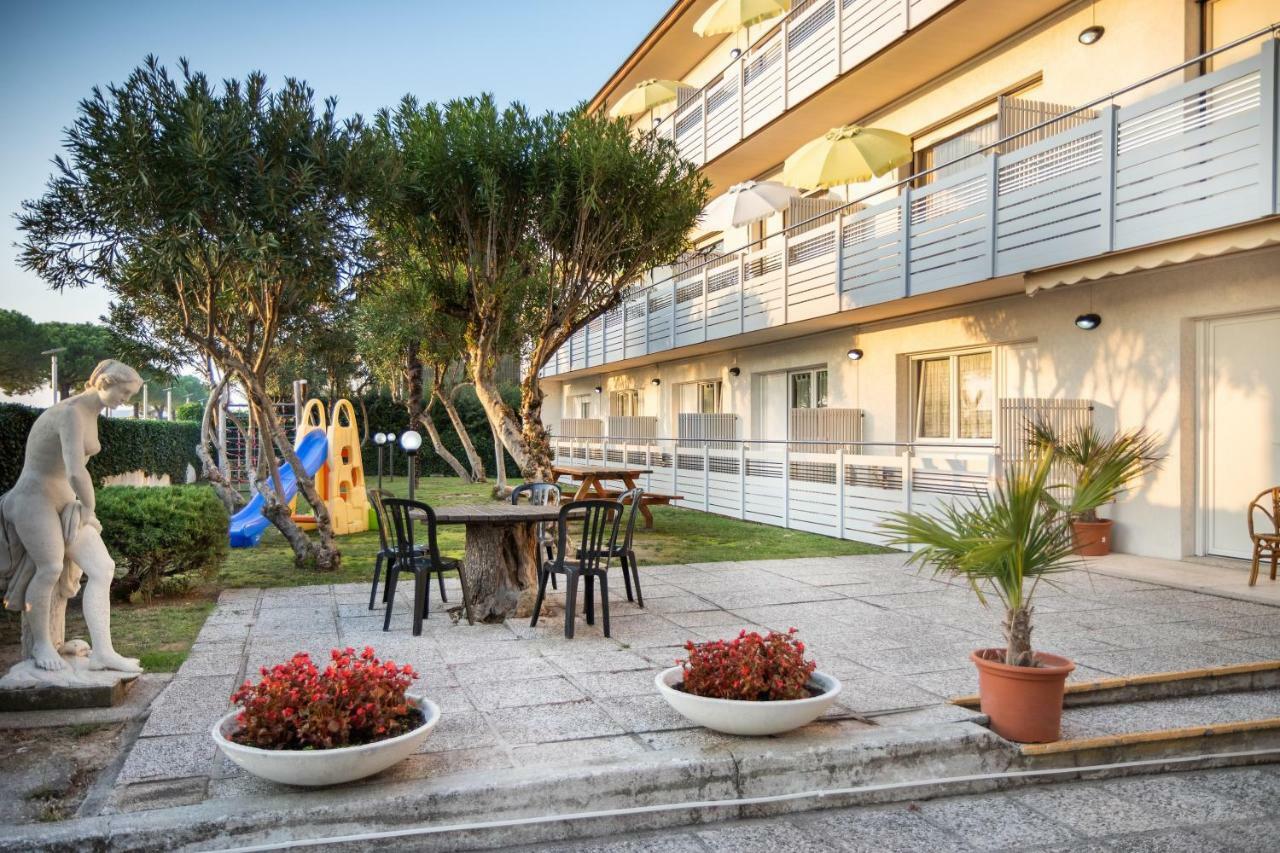 Yachting Residence Lignano Sabbiadoro Eksteriør billede